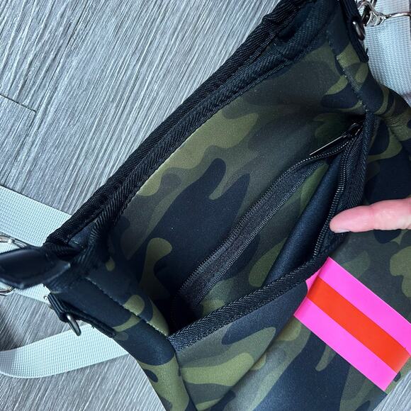 Haute Shore Neoprene Blake Green Camo Crossbody Bag Pink Stripe Purse Zip - Picture 8 of 8